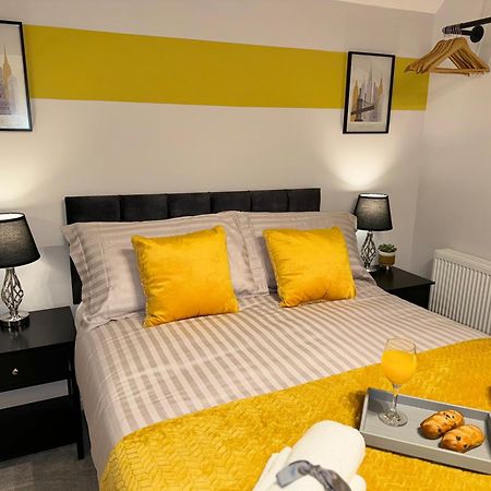 Villa Nhs Workers And Students Haven - The Bee Hive à Reading Extérieur photo