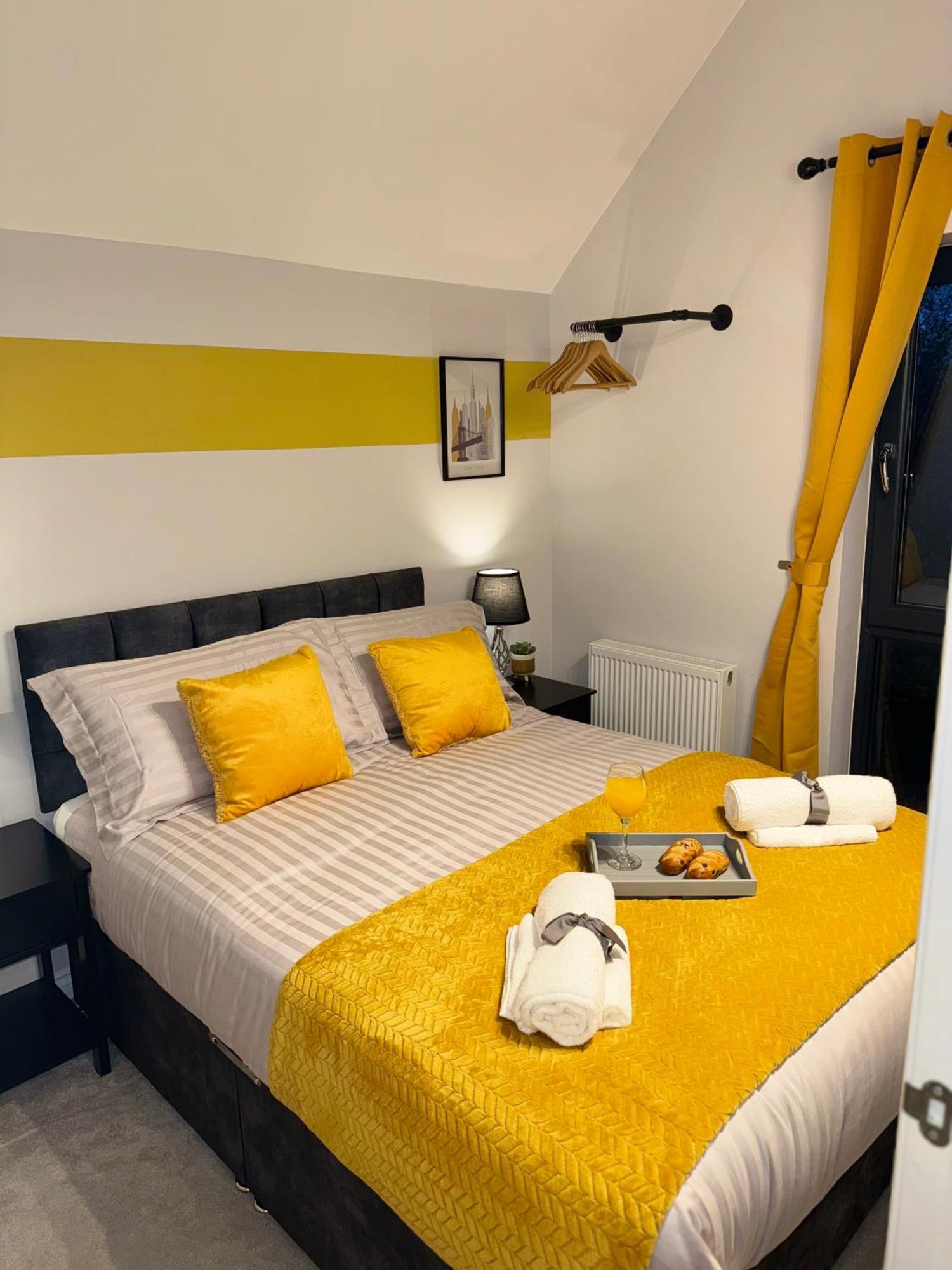 Villa Nhs Workers And Students Haven - The Bee Hive à Reading Extérieur photo