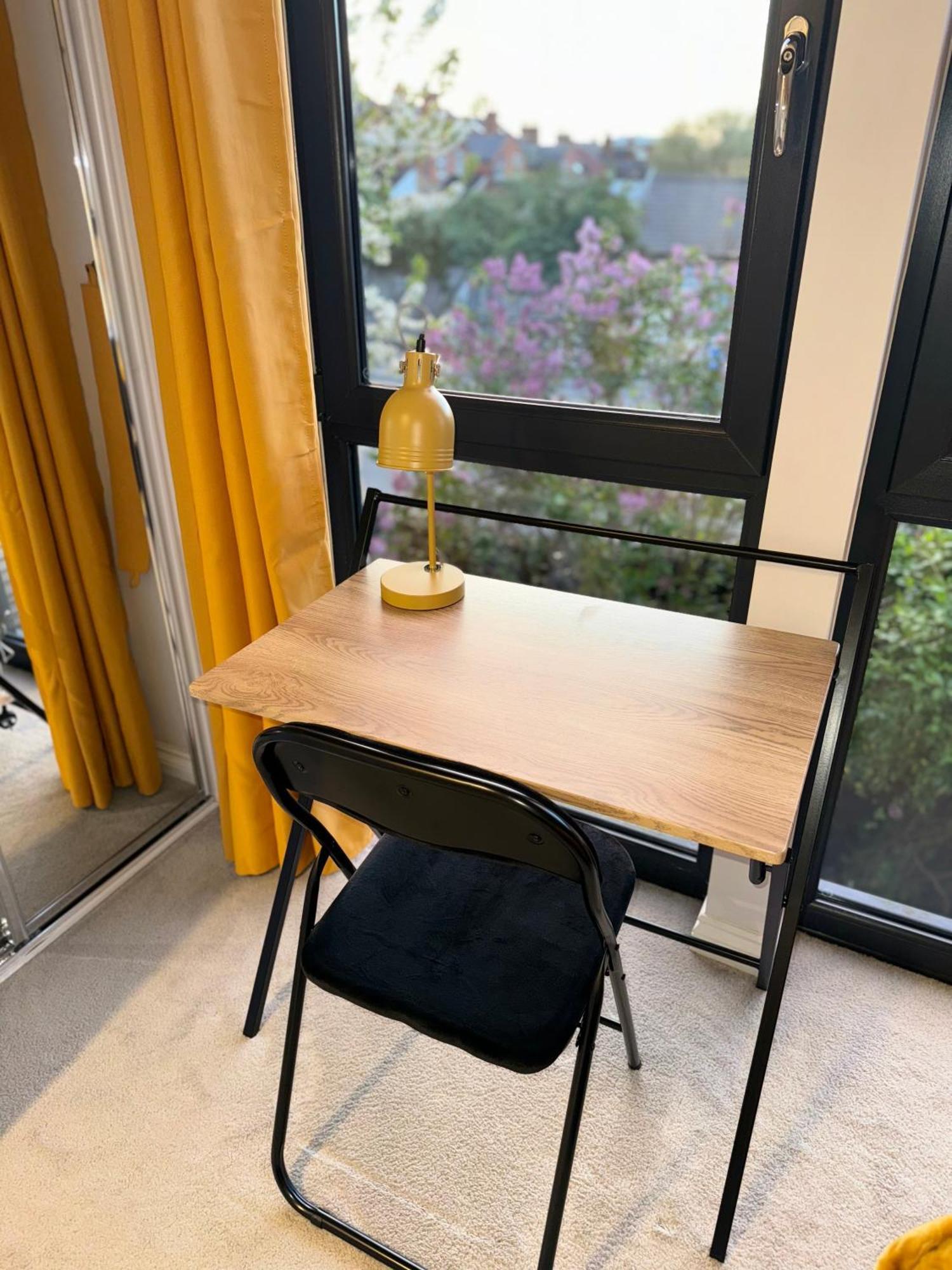 Villa Nhs Workers And Students Haven - The Bee Hive à Reading Extérieur photo
